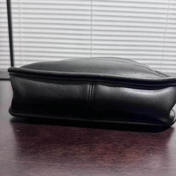 Vintage Coach Legacy Studio Flap 9144 black with Hang Tag in Great Condition - Picture 5 of 8